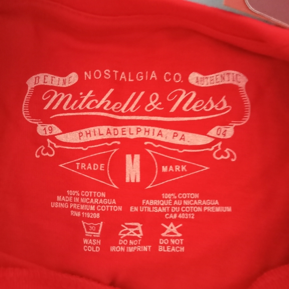 Mitchell & Ness 1st letter stacked graphic Tshirt Toronto Raptors size M - Picture 4 of 5